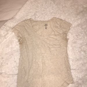 GAP CREAM CREW NECK T-SHIRT
